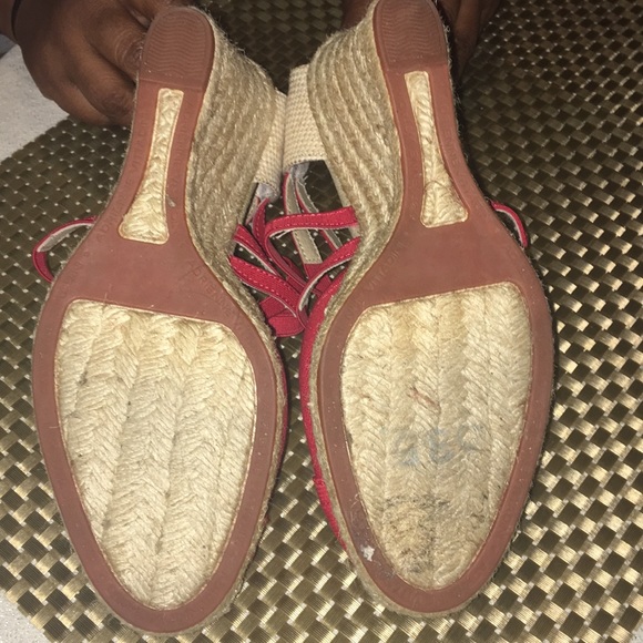 Red Casual Adrienne Vittadini Wedges - Picture 3 of 4